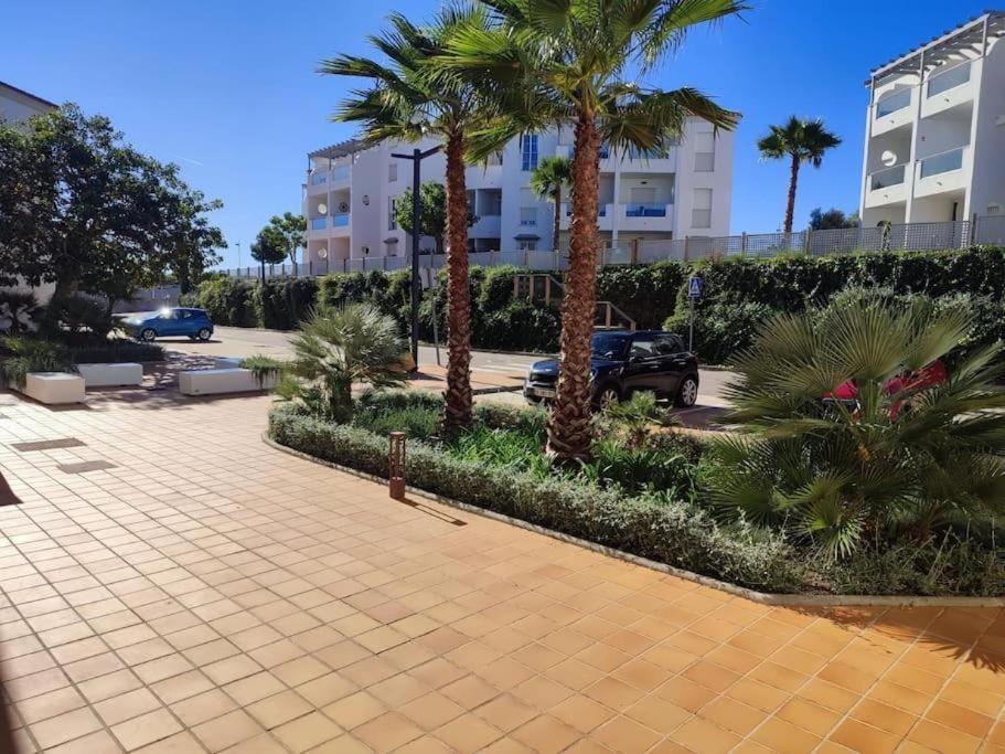 Small Oasis Nelson Mandela Apartment With Sea View, Two Bedrooms, Parking, Terrace And Pool Манилва Экстерьер фото